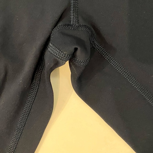 Lululemon Wunder Under High-Rise Crop 23" - Picture 2 of 5